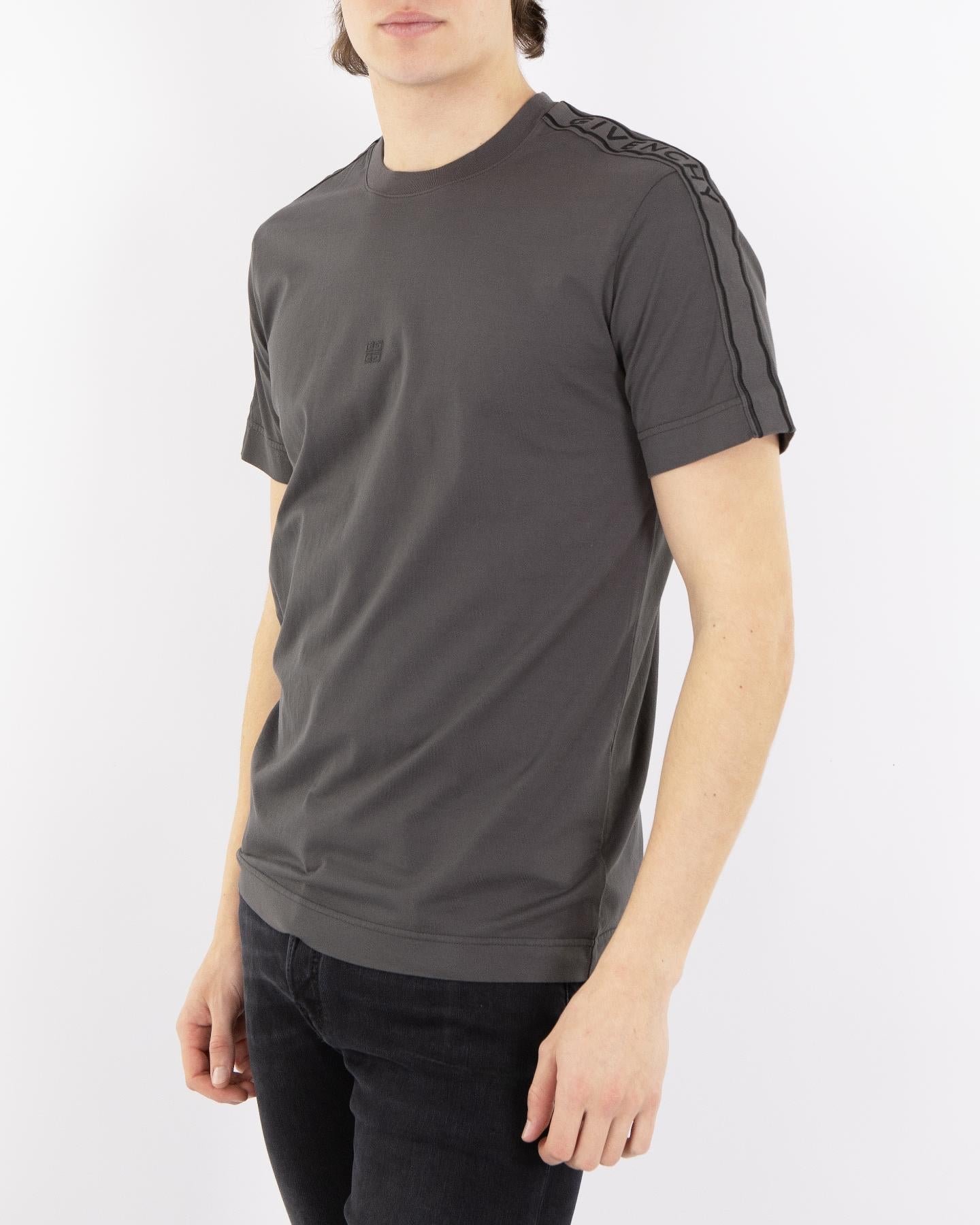 Men T-shirt titanium