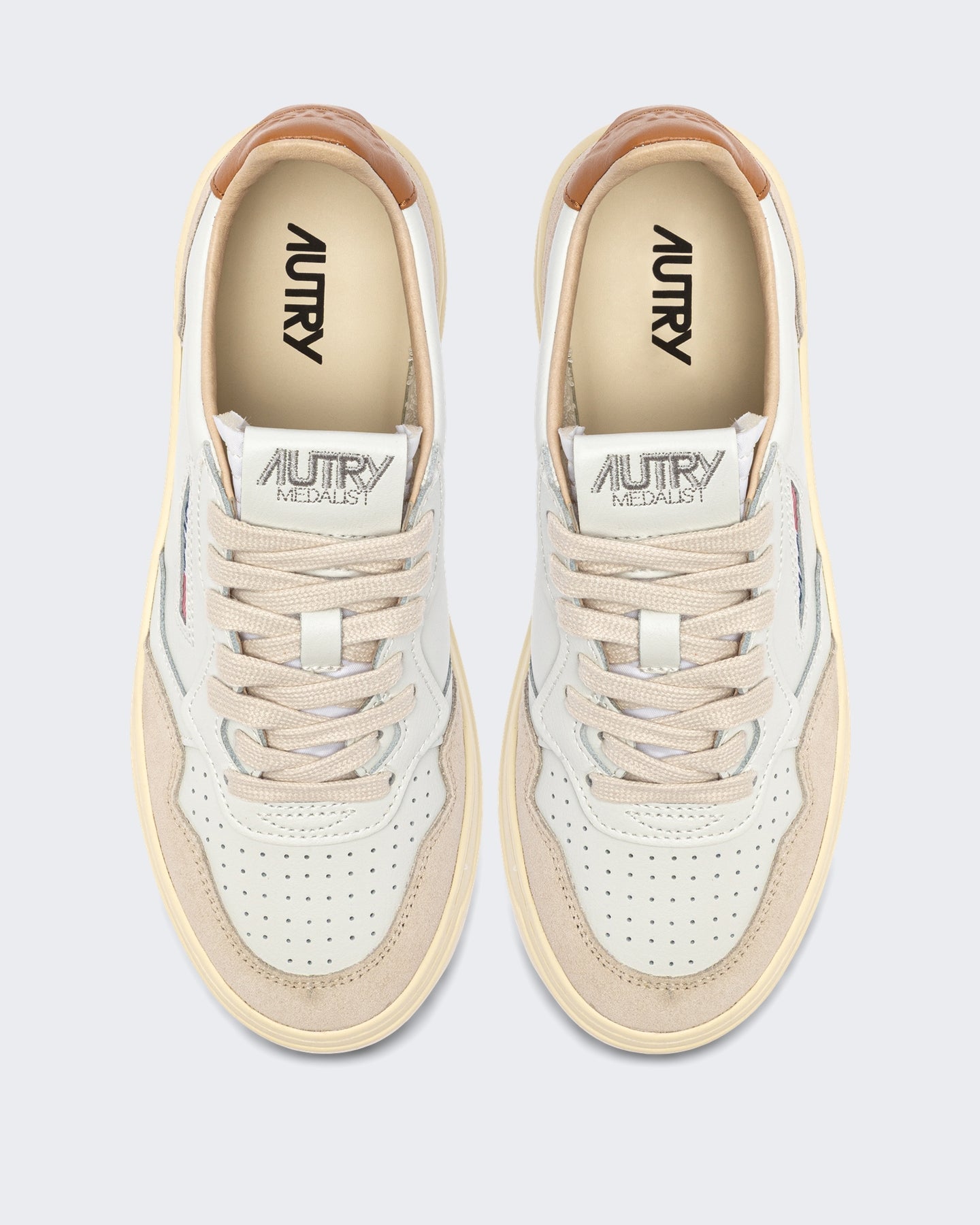 Autry Dames Aulw-Ls16-Medalist Low Wom Leat/Suede Wht/Lion Wit - Eleganza.nl