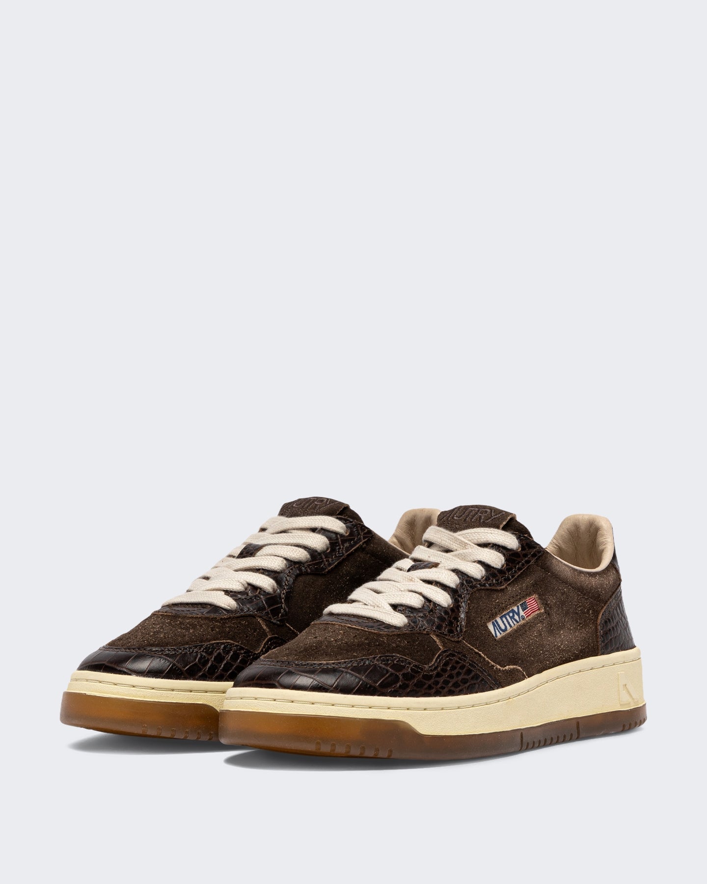 Autry Dames Medalist Low sneakers suède print Bruin - Eleganza.nl