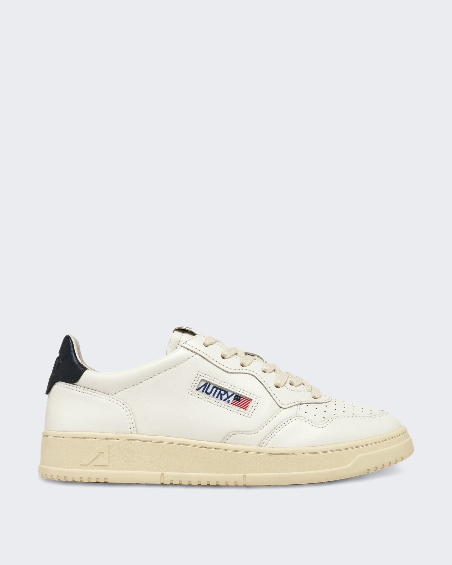 Autry Heren Medalist Low sneaker wit space - Eleganza.nl