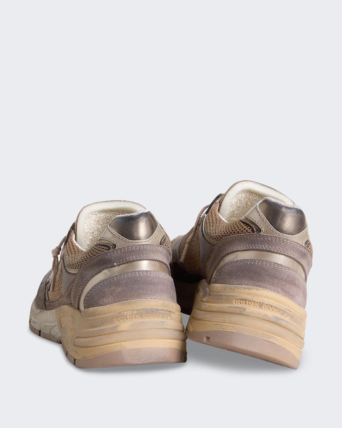 Dames Running Dad