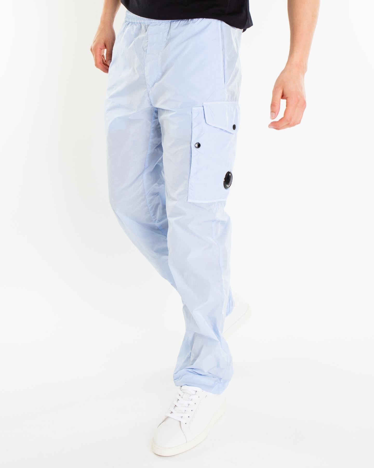 C.P.Company Heren Cargo Pant lens Detail Blauw - Eleganza.nl