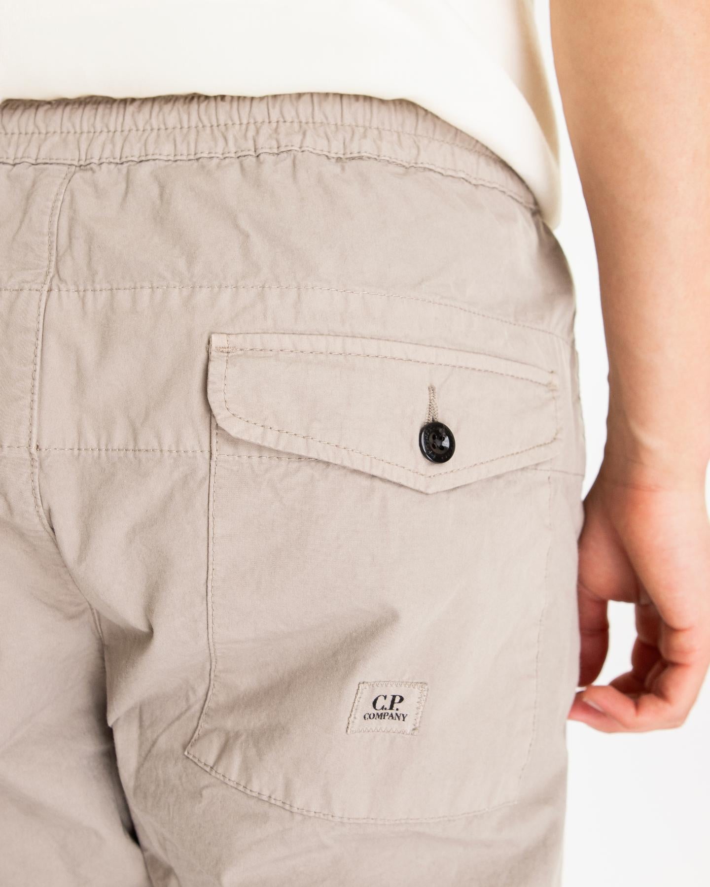 C.P.Company Heren Microreps Loose Pant Beige - Eleganza.nl