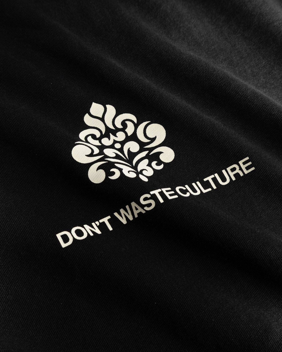 Don't Waste Culture Heren Longsleeve shirt met faded wash Zwart - Eleganza.nl