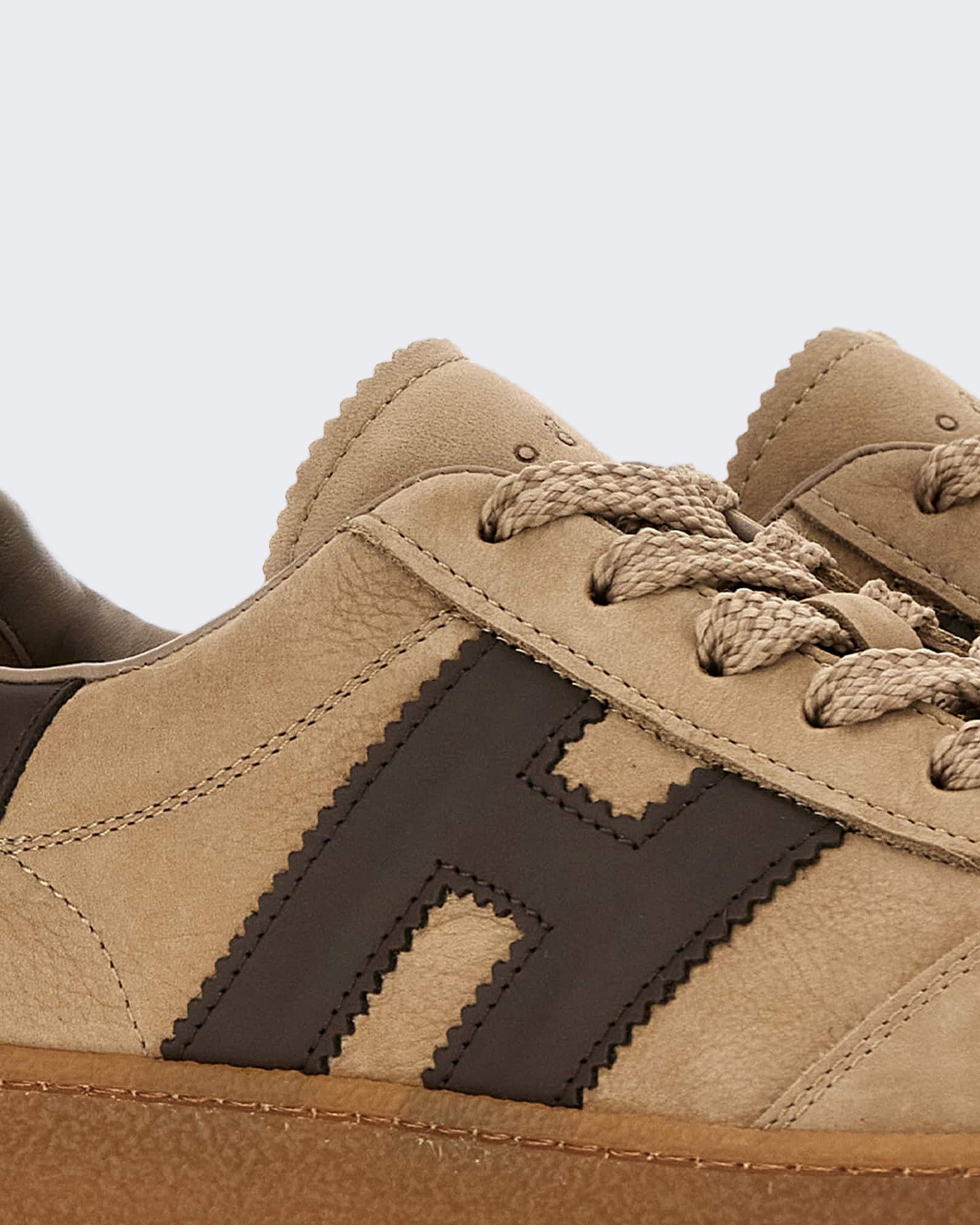 Hogan Dames Leren sneaker met vetersluiting Beige - Eleganza.nl