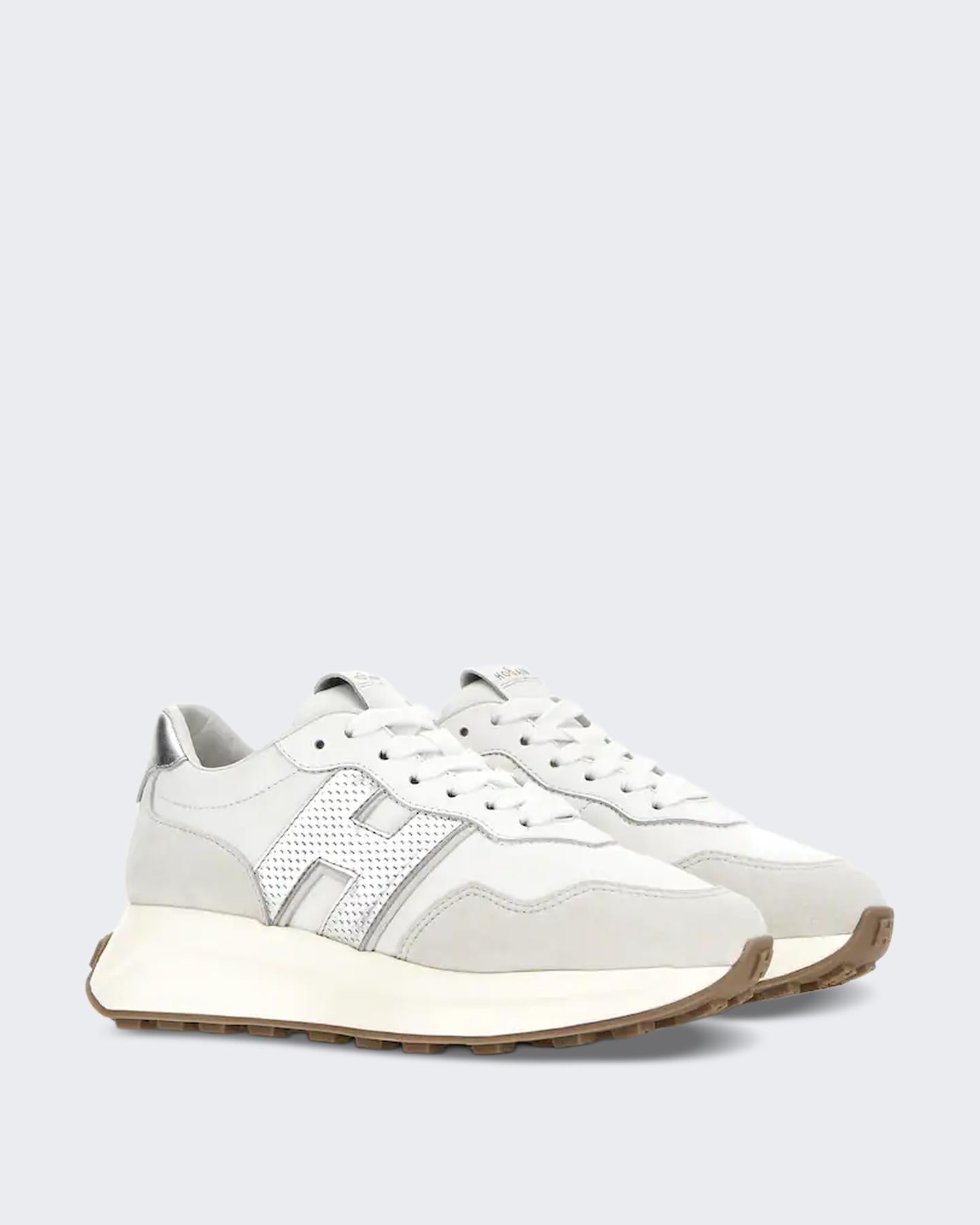 Hogan Dames H641 Allacciato H Punzonata
