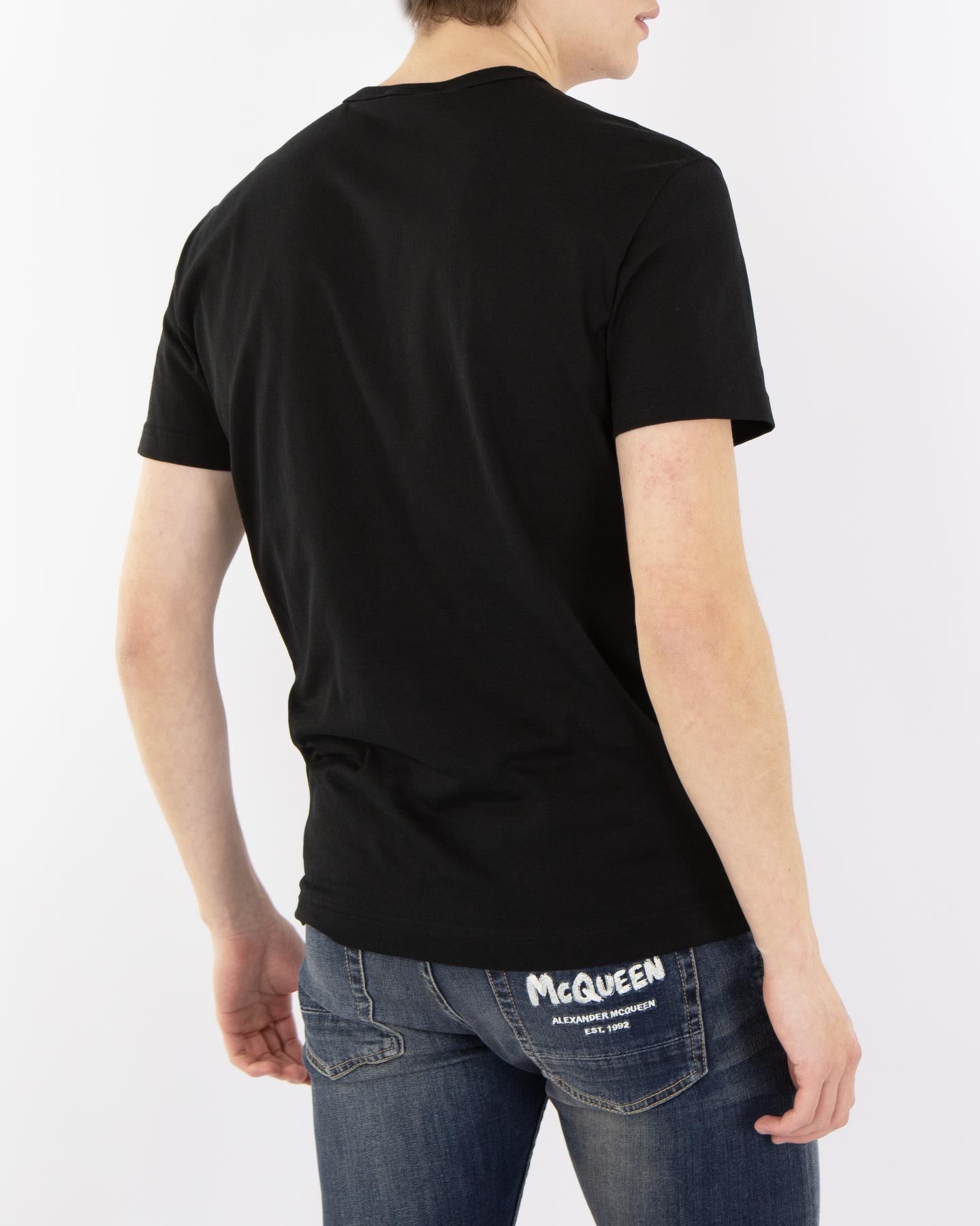 Men T-shirt with embossed logo