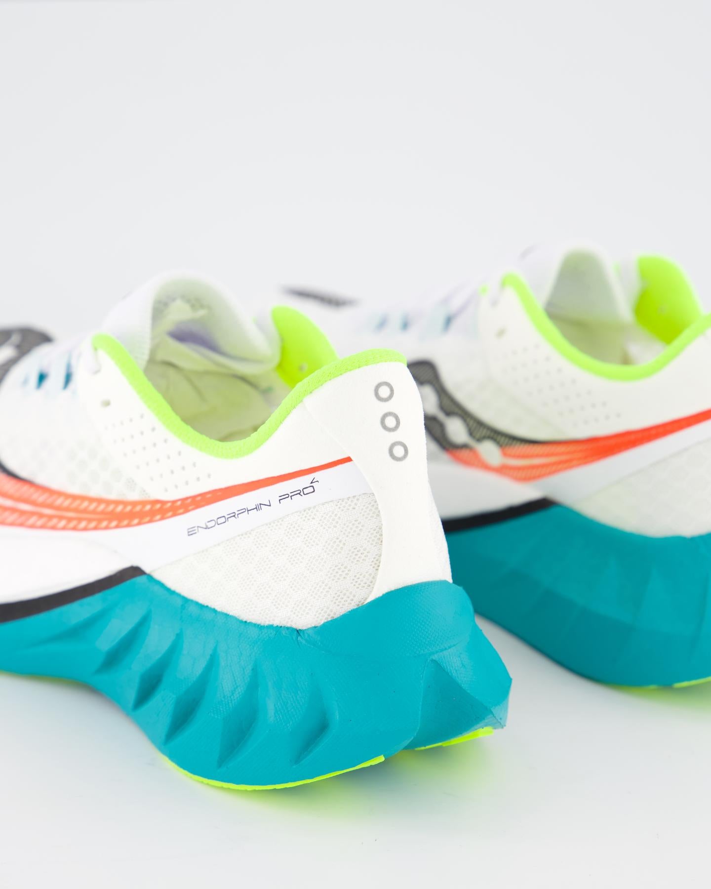 Dames Endorphin Pro 4 Sneaker Wit