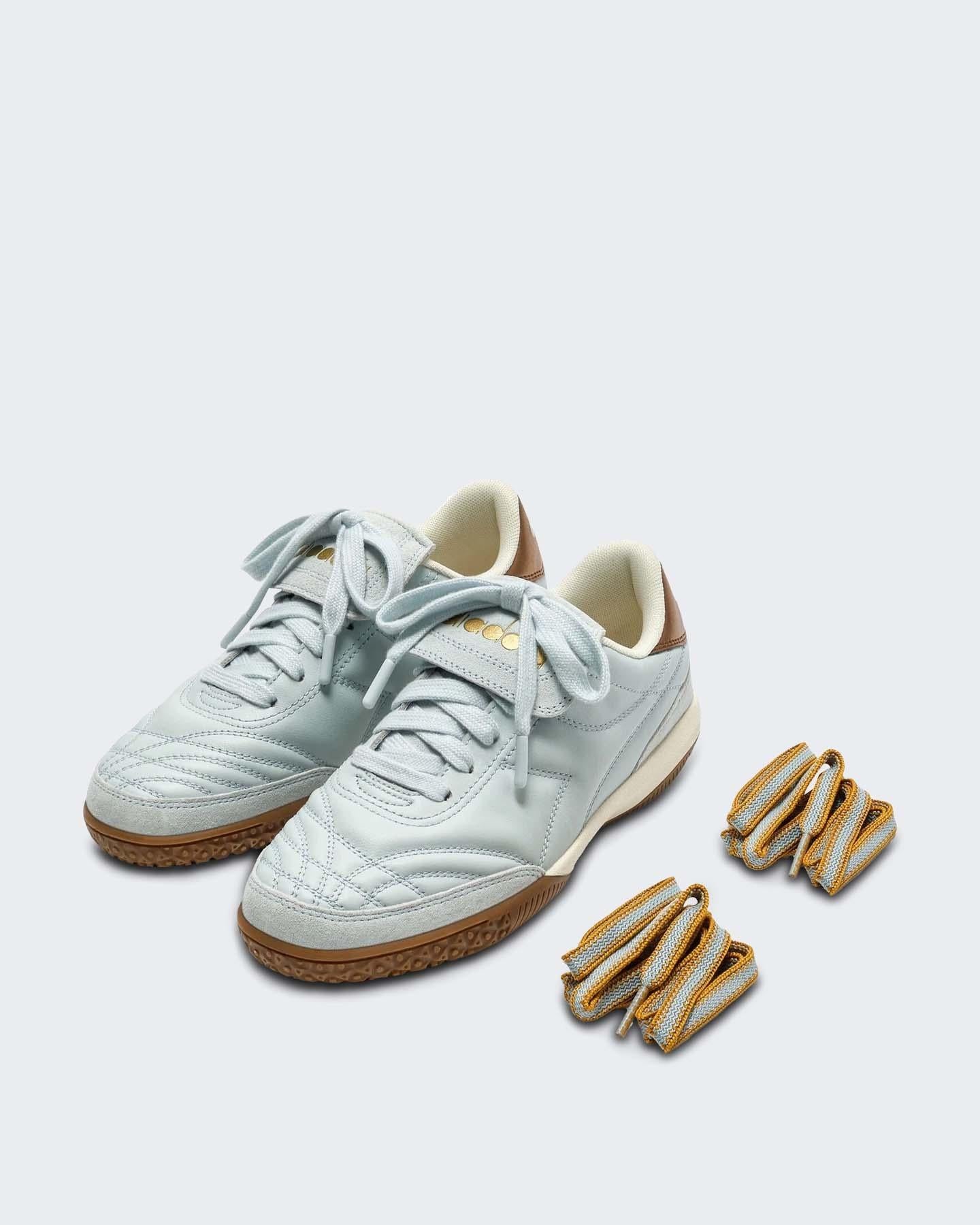 Dames Gold Indoor Metal