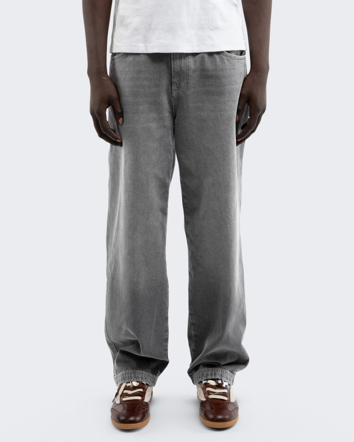 Men's Essential Straight Fit Denim Washed Grey