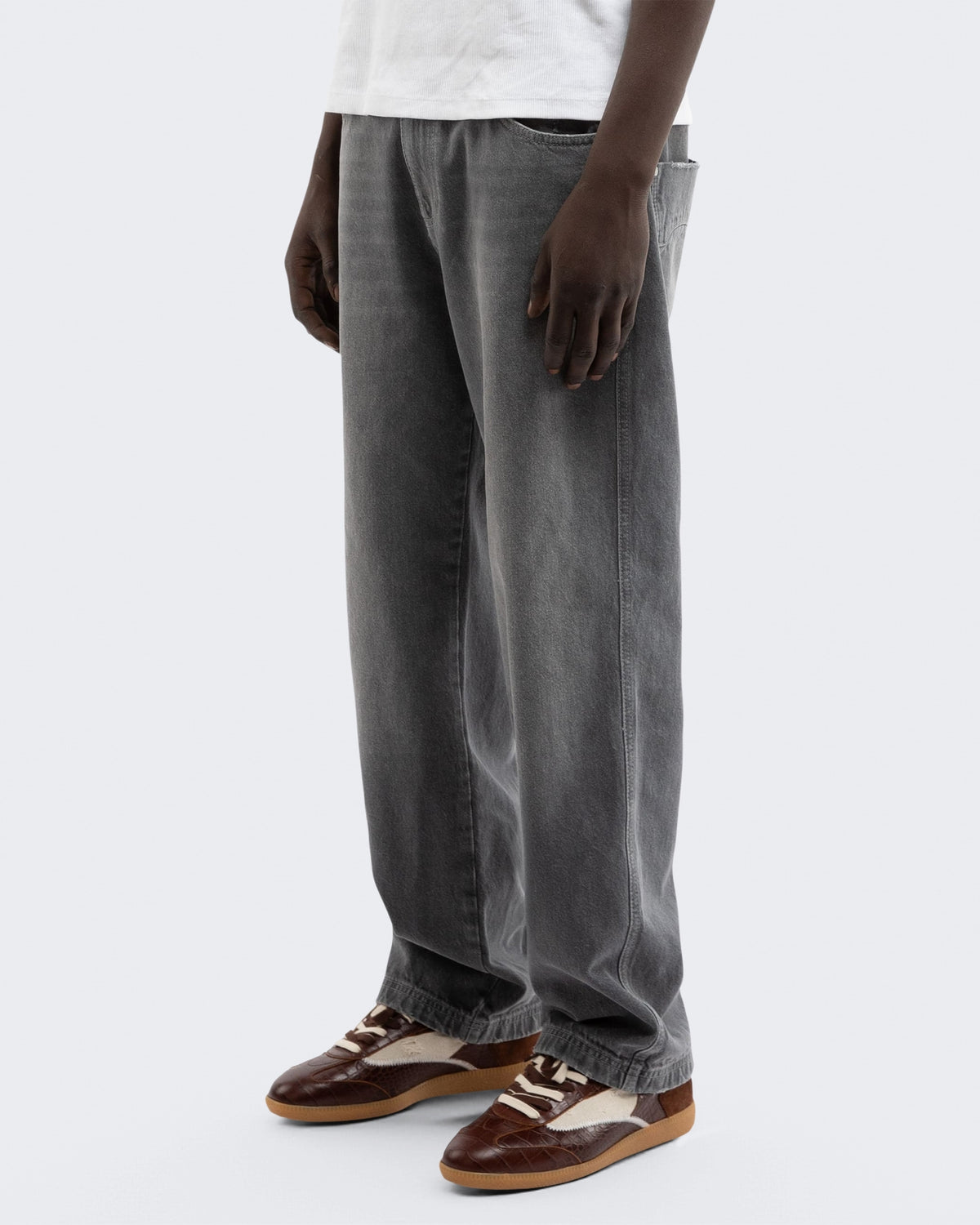 Men's Essential Straight Fit Denim Washed Grey