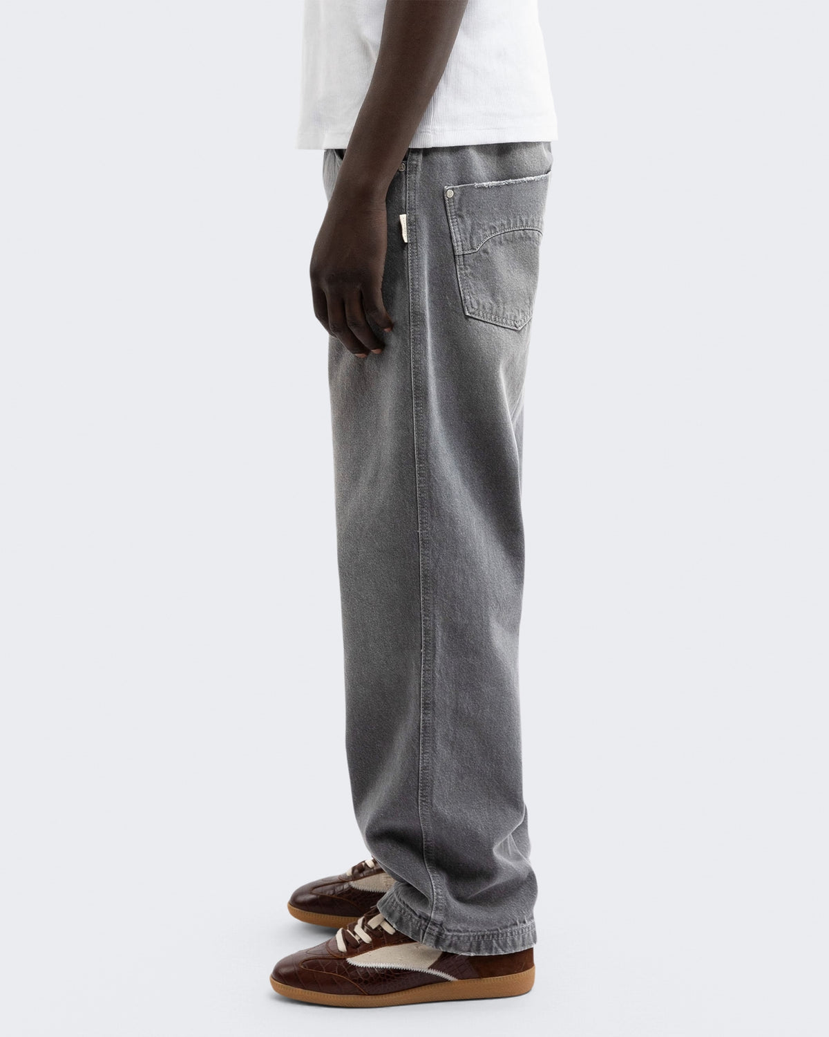 Men's Essential Straight Fit Denim Washed Grey