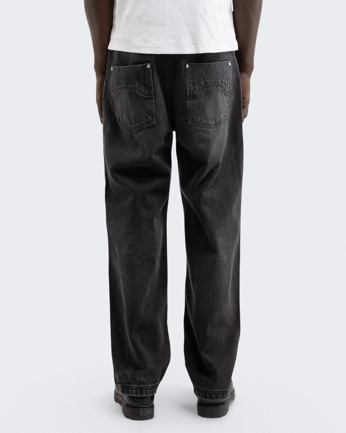 Men's Essential Straight Fit Denim Washed Black