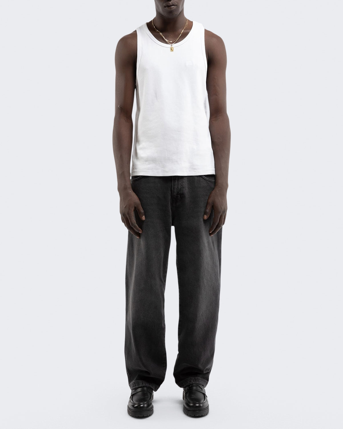 Men's Essential Straight Fit Denim Washed Black