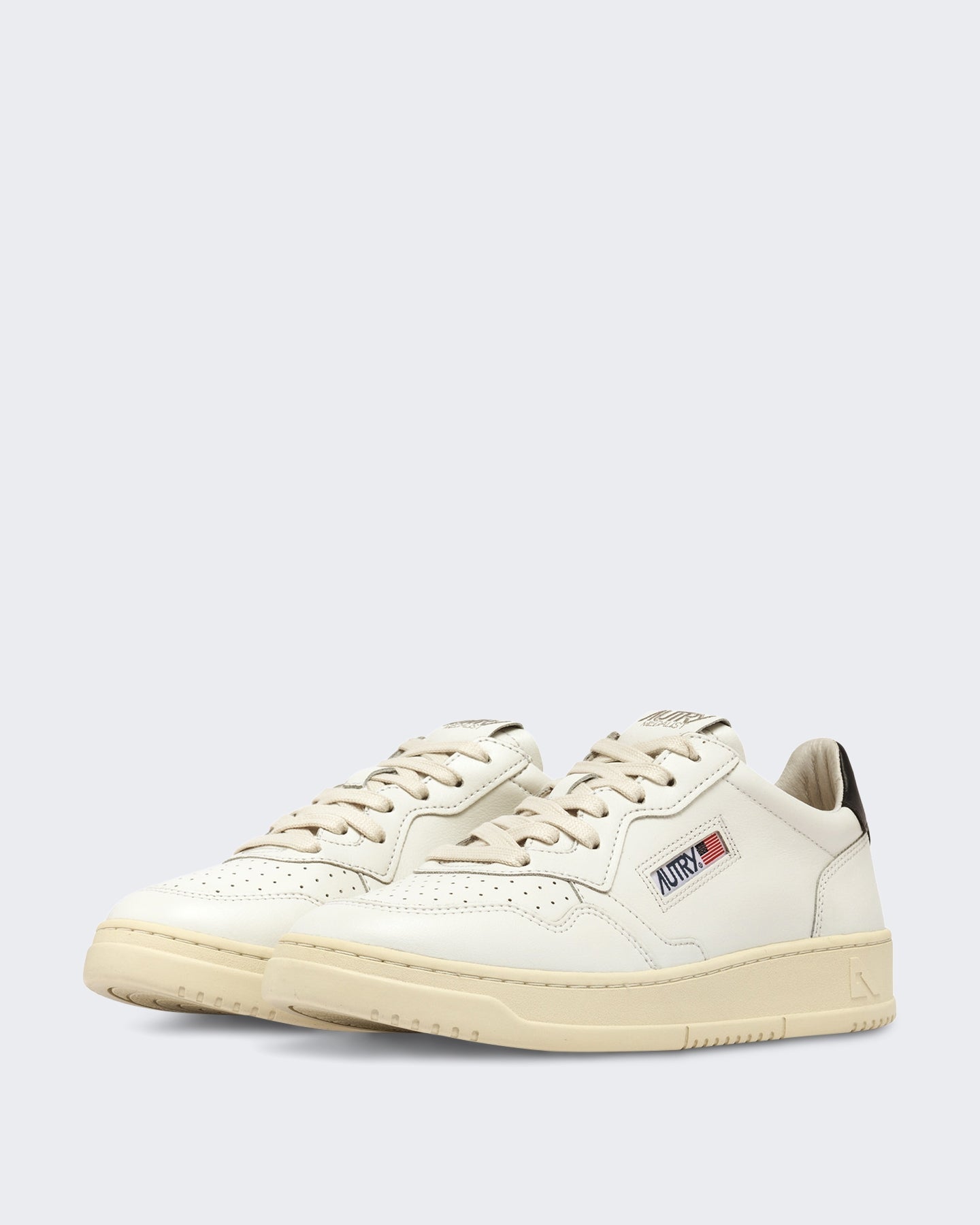 Autry Heren Medalist Low sneaker wit space - Eleganza.nl
