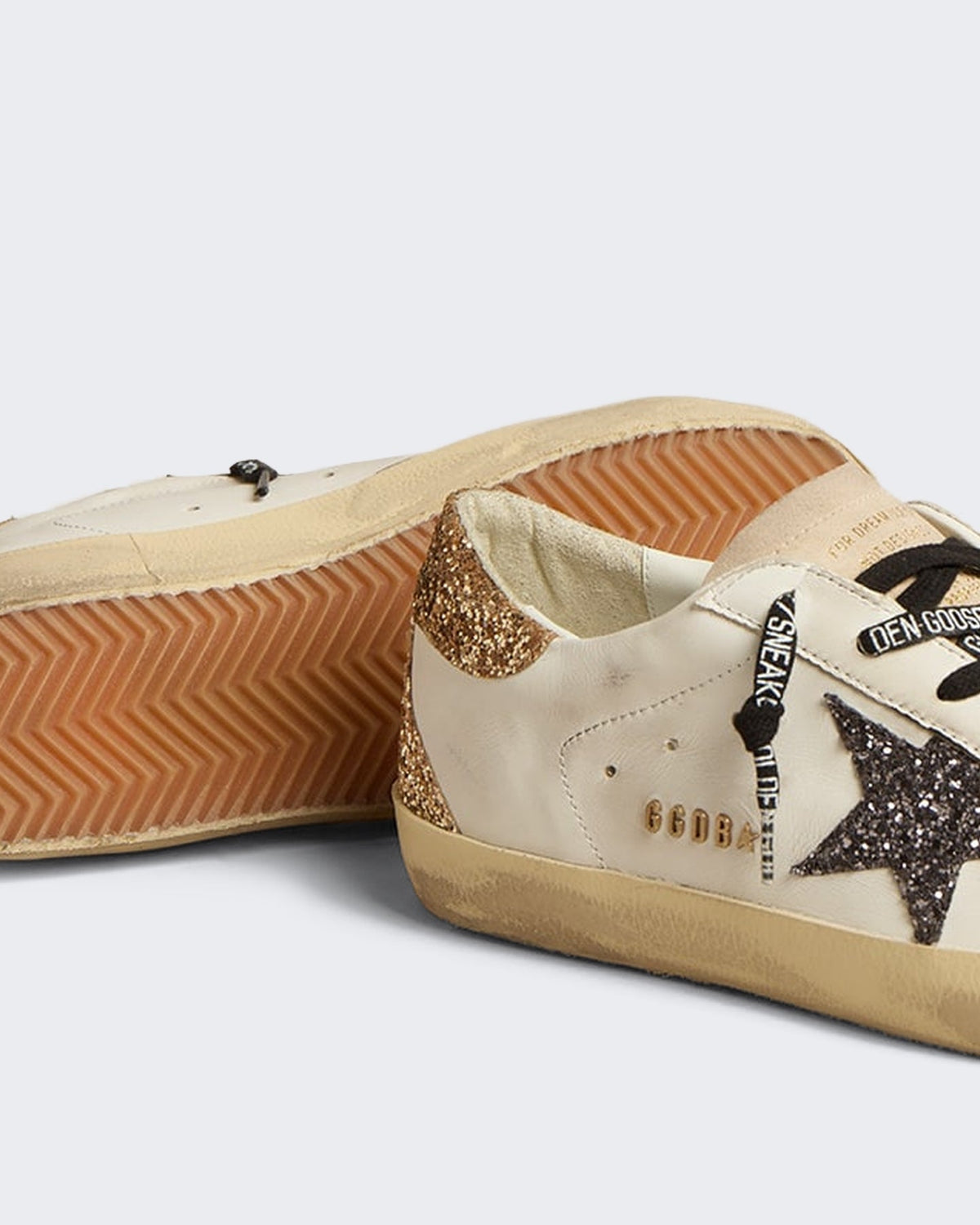 Golden Goose Dames Sneaker met vintage details Creme - Eleganza.nl