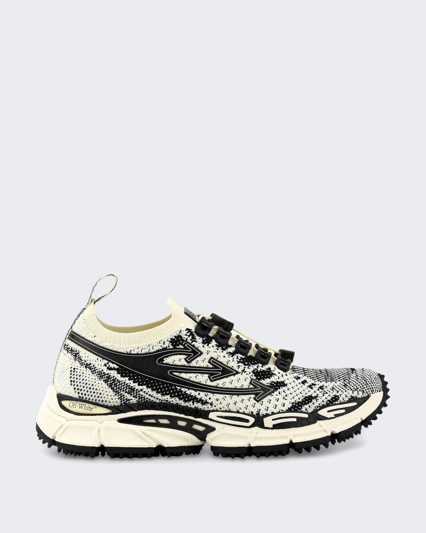 Dames Ow Be Right Back