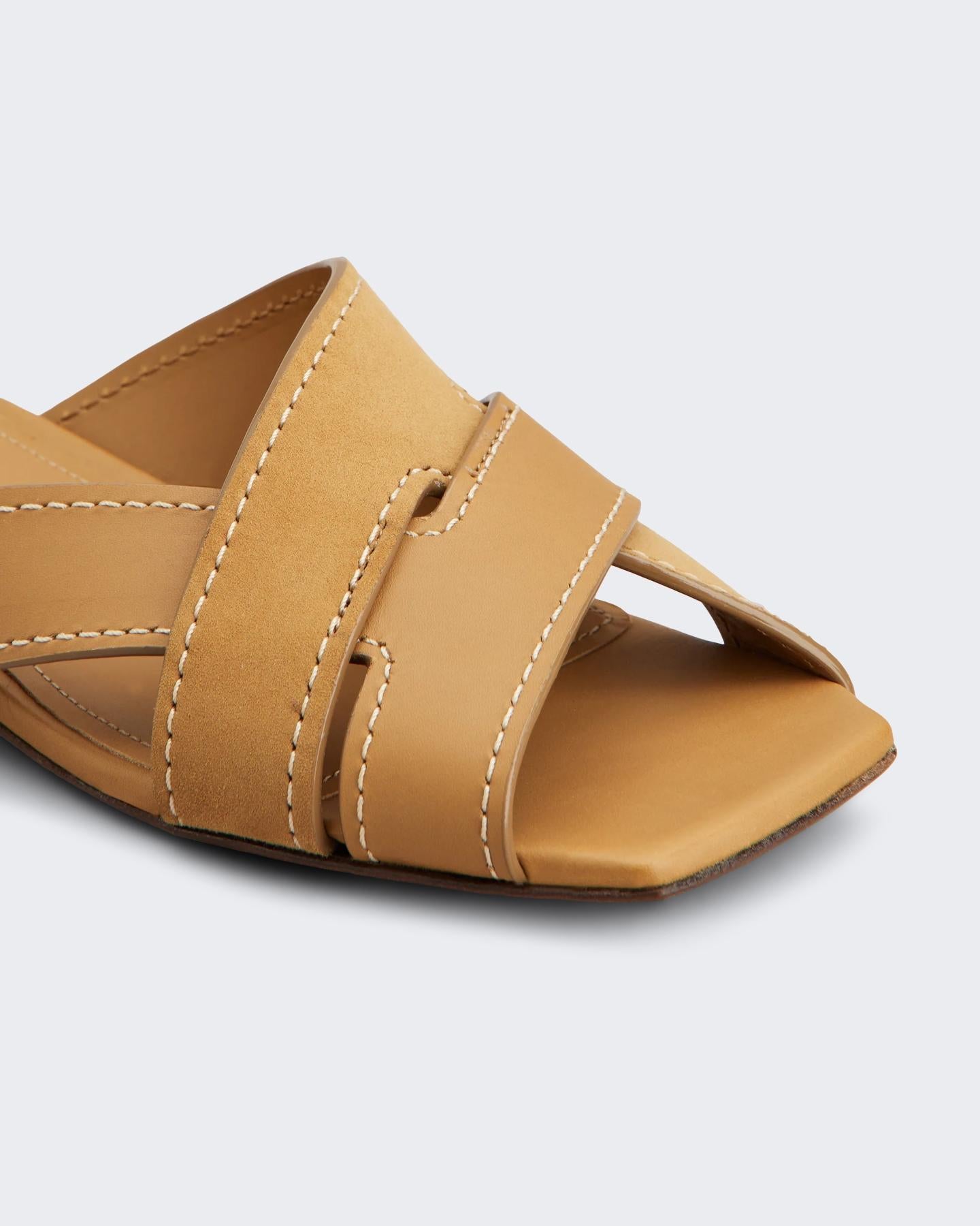Tods Dames Sand.Cuoio Flat 99L Fasce Incr
