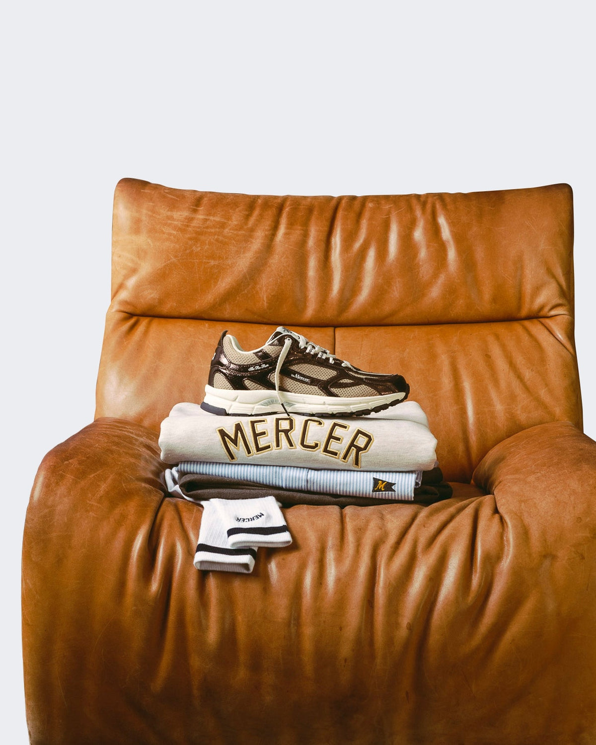 Mercer Unisex Sneaker met cracked leder effect Bruin - Eleganza.nl