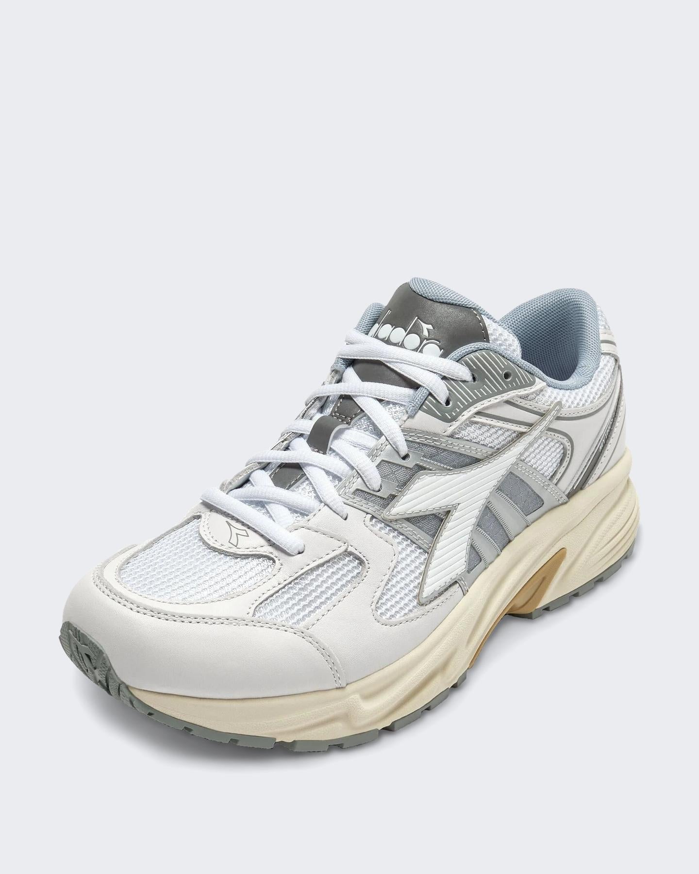 Diadora Dames Mythos Star Lea