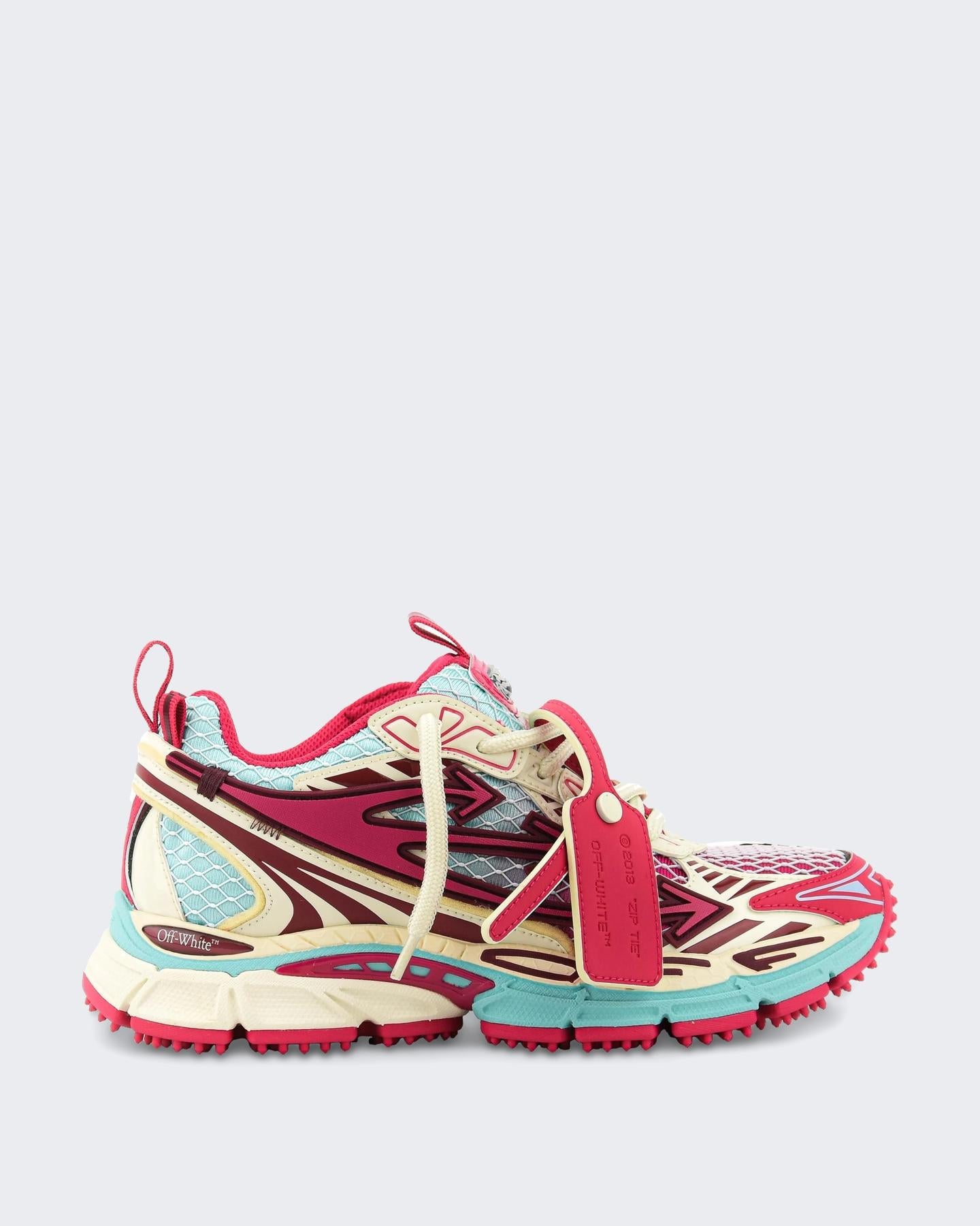 Dames Ow Be Right Back