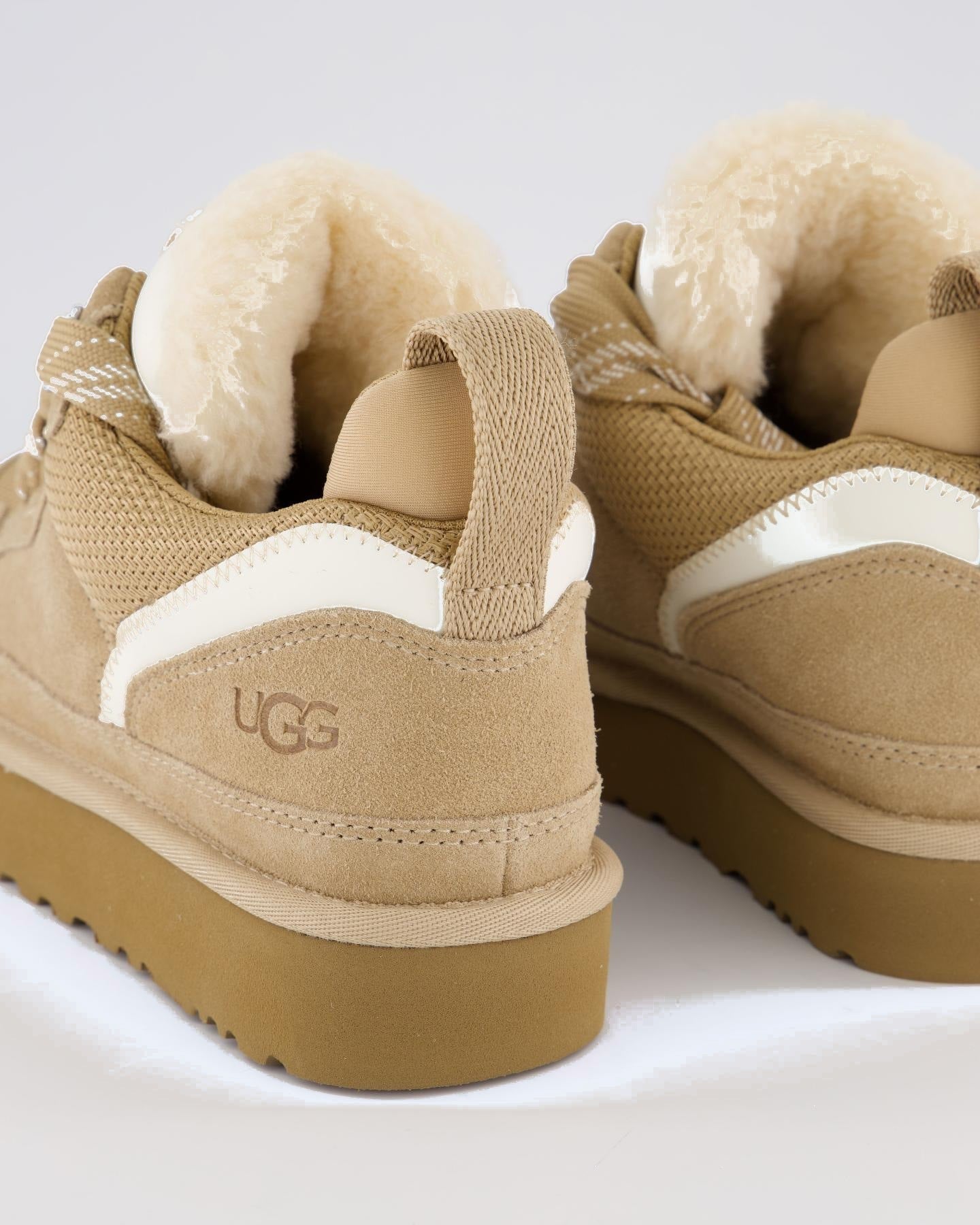 UGG Dames Lowmel Sand - Eleganza.nl