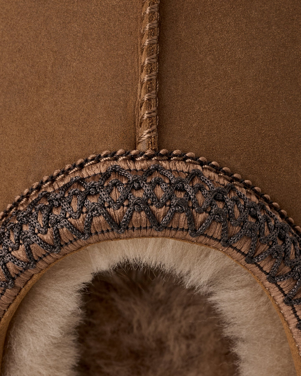 UGG Heren Slipper van nubuck leer in donkere tint Beige - Eleganza.nl